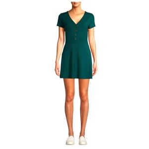 No Boundaries Vneck button dress